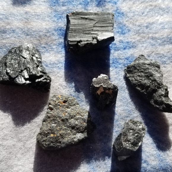 Raw Black Tourmaline lots of 6 - Picture 3 of 5